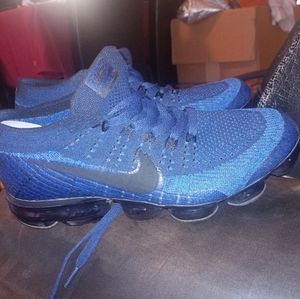 Nike vapor max running shoes